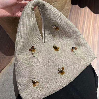新中式刺绣钉珠亚麻手拎包