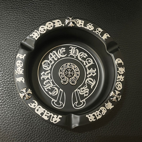 黑色时尚不锈钢烟灰缸