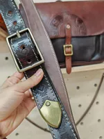 Ретро -коричневый с тисненным коричневым