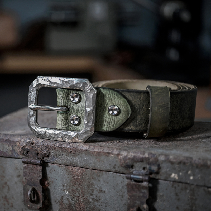 个性真皮复古男手工白铜扣腰带