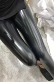 镜面紧身九分性感高腰显瘦蜜桃裤 亮光外穿漆皮薄款 黑色无痕pu皮裤