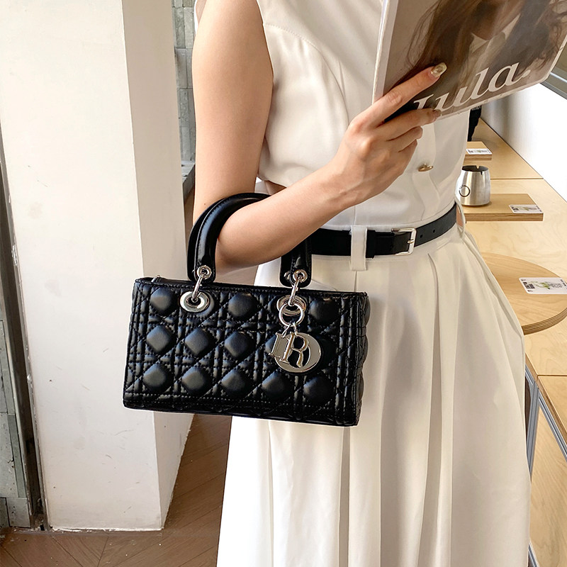 戴妃款手拎挎包2025女士时尚手提包包真皮千金风菱格单肩斜挎女包图片