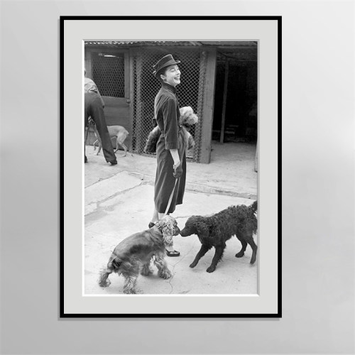 Henri Cartier Bresson 布列松作品黑白人物摄影装饰画西餐厅挂画