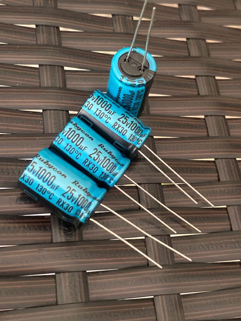 红宝石rubycon 25v1000uf电解电容器 rx30耐高温 130度 12.5*20