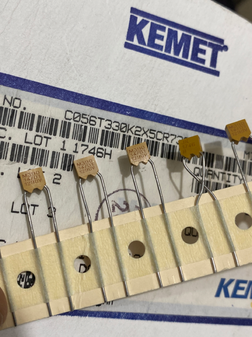 200v33PFKEMET独石电容