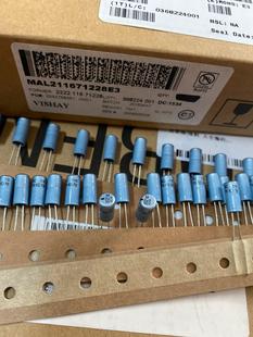 VISHAY 2U2 BC116水兰壳电容器 50V2.2UF MAL211671228E3