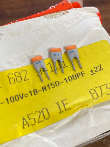 100PF/101/P高频银膜电容器2.5MM