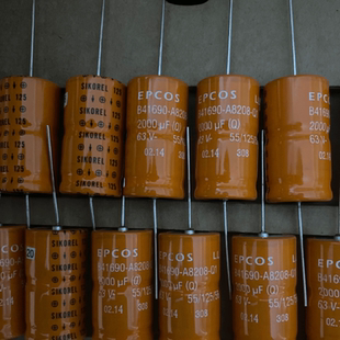 B41690-A8208-Q1 2000UF63V 可代63V2200UF 轴向电解电容器EPCOS