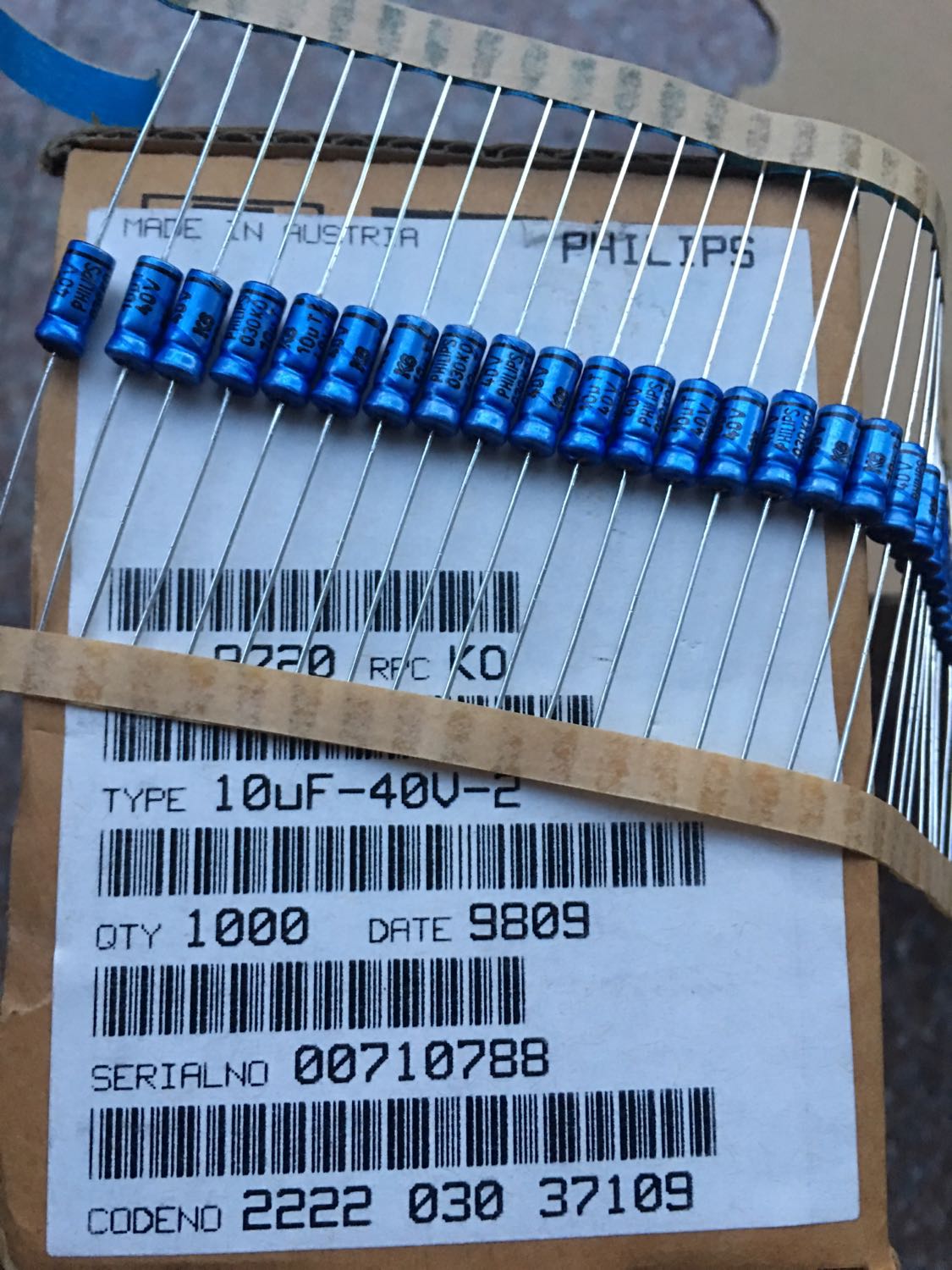 飞利蒲BC 40V 10UF 021KO轴向 发烧电解电容器40V10UF 030