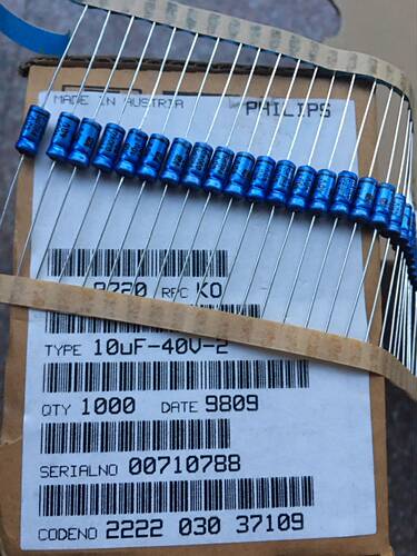 飞利蒲BC 40V 10UF 021KO轴向 发烧电解电容器40V10UF 030