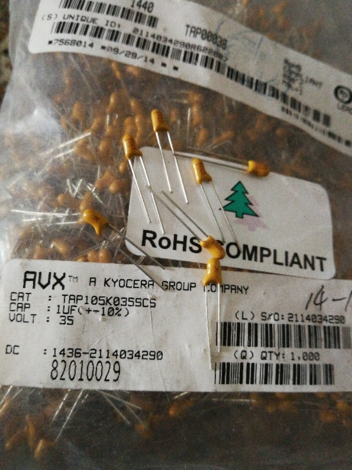 tap105k035scs avx 进口 直插 钽电容器 35v1uf 35v105