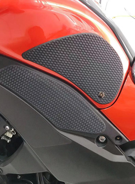 适用于川崎蟒蛇新款Z1000改装14-23年竞技赛道级油箱防滑贴保护贴