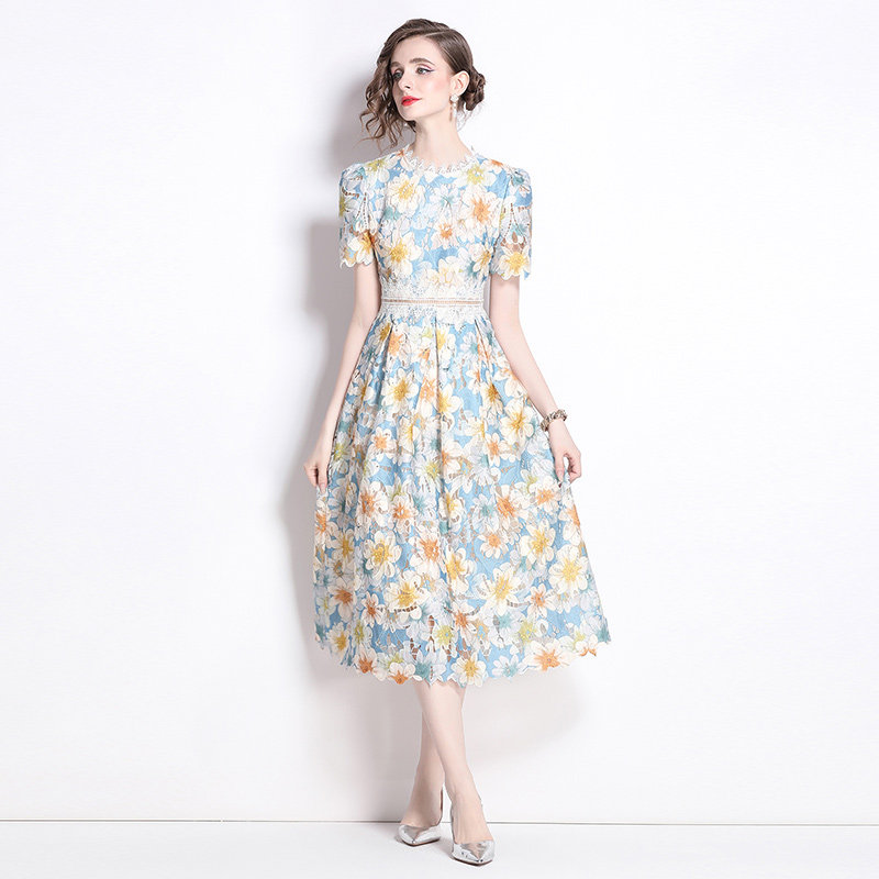 气质名媛明星款小雏菊短袖过膝中长裙今年流行好看的仙女连衣裙女