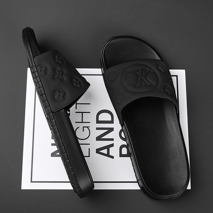 Men's Slip-On Slippers for Outdoor Wear 2024 New Autumn Outdoor Men's Sandals Anti-Slip and Anti-Odor Eva Sports Slippers