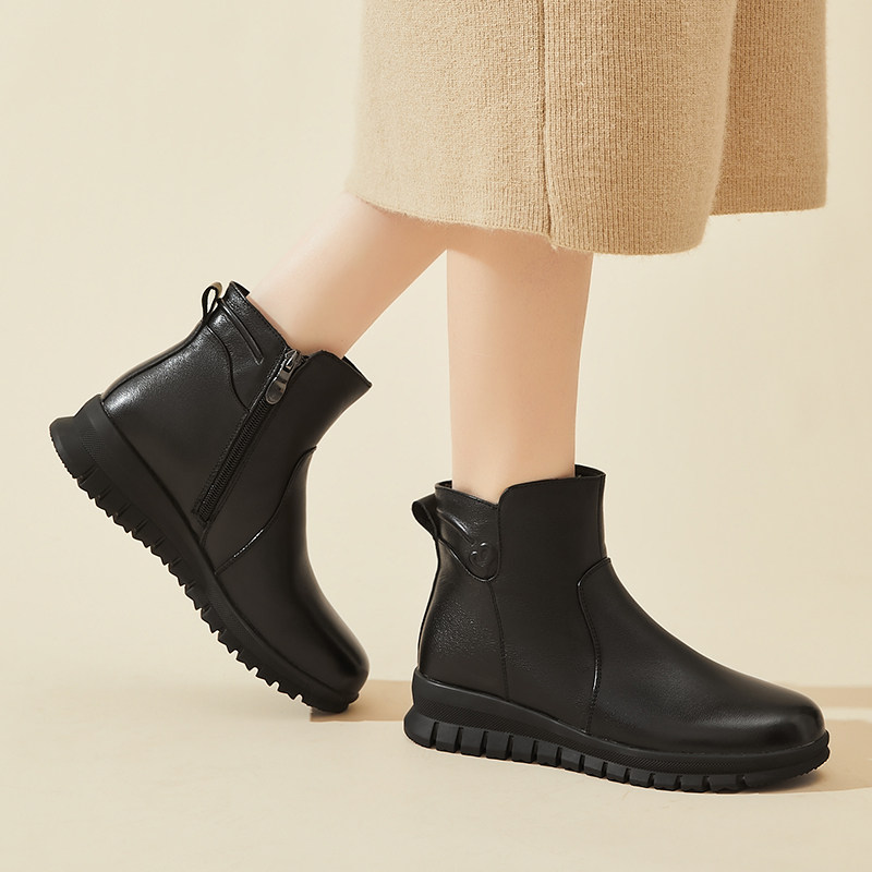 真皮马丁靴女款英伦风2025新款黑色短靴平底棉靴保暖加绒冬季女靴