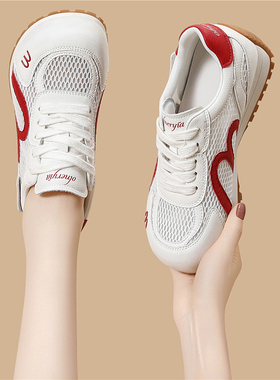 网面透气小白鞋女款爆款2026新款春秋季软底超轻便休闲运动阿甘鞋