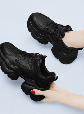 黑色老爹鞋女软底轻便2025新款秋季厚底增高显脚小真皮休闲运动鞋