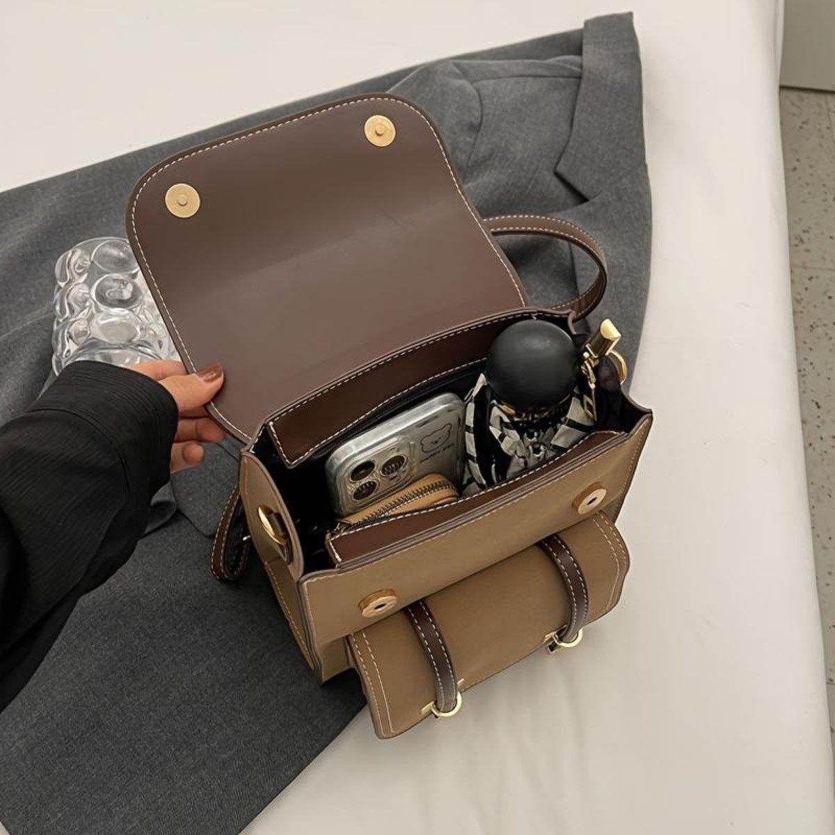 手提双肩包包女士2026新款秋季轻小众高级感上班通勤背书包