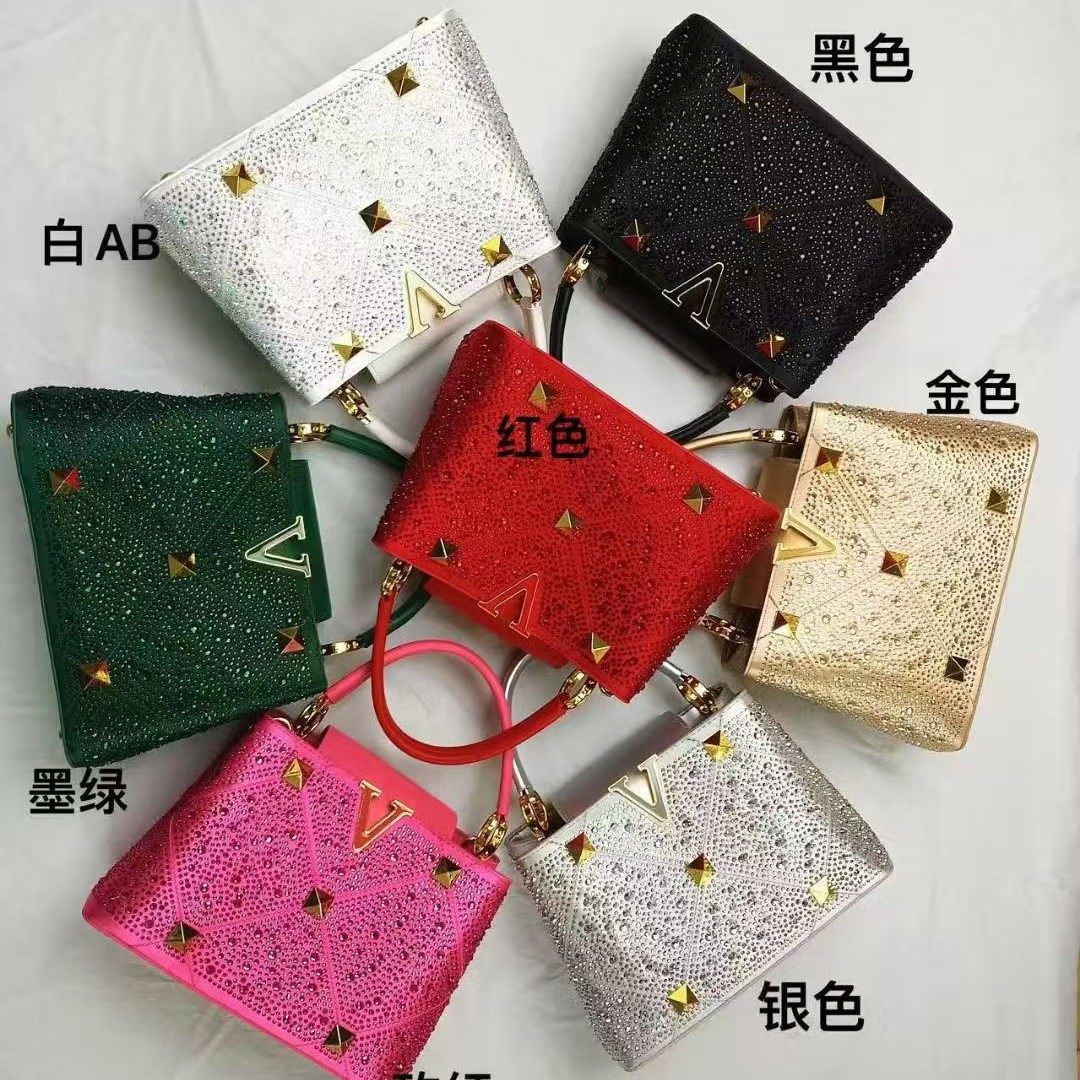 A man亮钻手提包新款女包铆钉烫钻链条包单肩斜挎亮色百搭,箱包皮具/热销女包/男包,通用款女包,淘宝优惠券,粉丝福利购,淘宝优惠卷