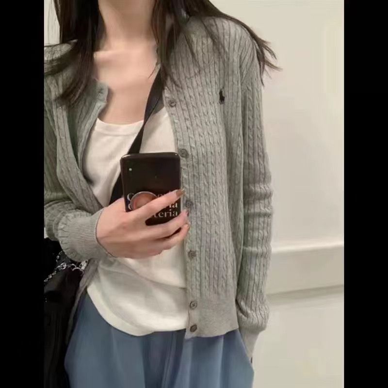 2023年秋季新款小马标刺绣修身开衫女麻花显瘦针织衫复古外套毛衣