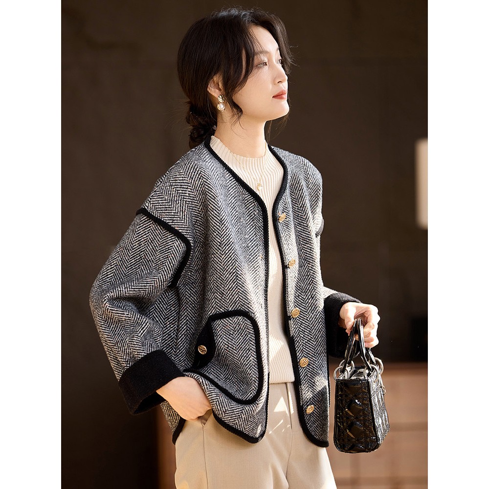 喜卉妈妈秋装针织外套2025新款气质开衫中老年女洋气毛衫春秋上衣