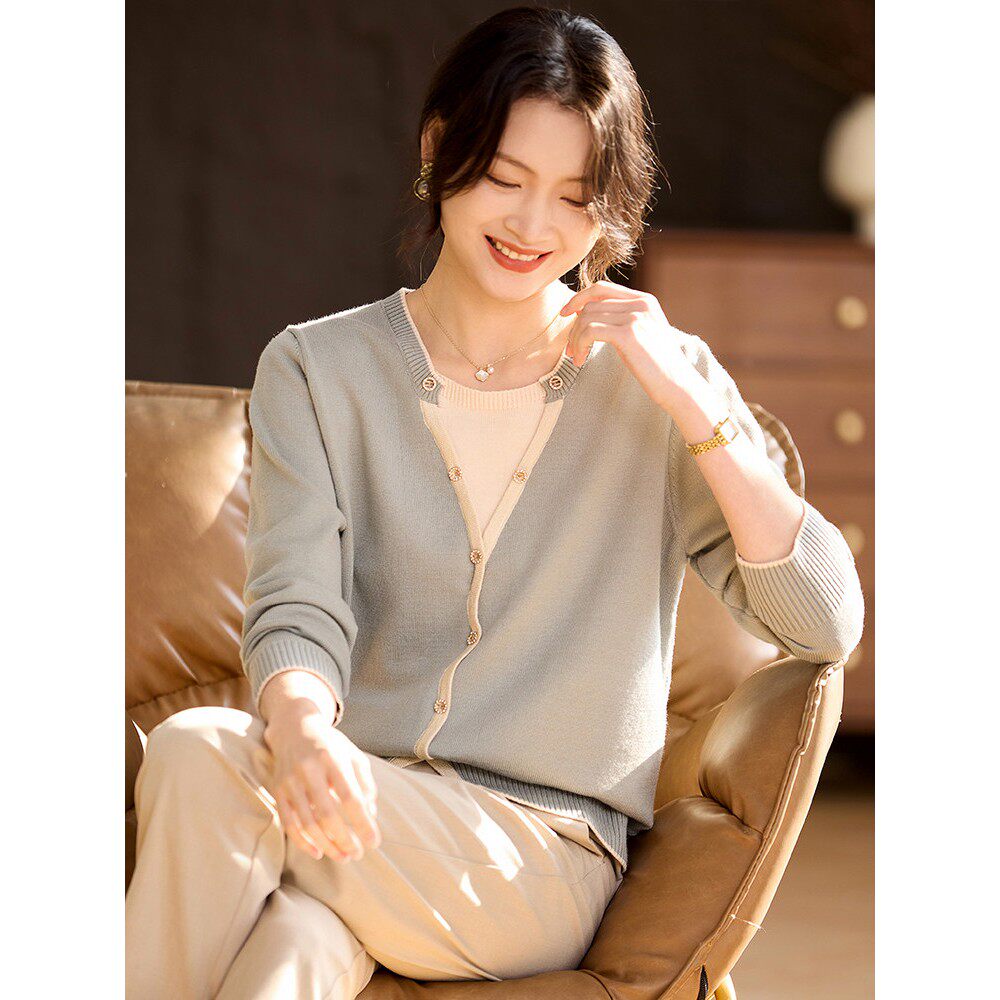 喜卉妈妈装过年衣服洋气秋装上衣2025新款中老年女装时尚针织小衫