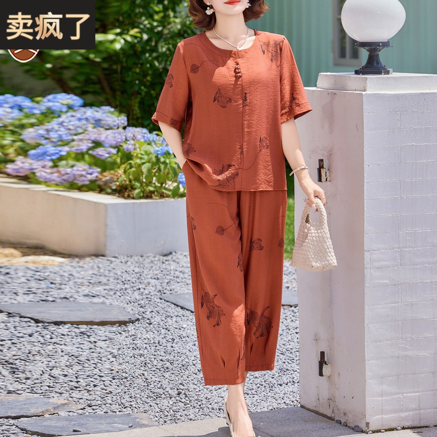 中老年女士短袖高端天丝亚麻上衣夏装2026新款贵夫人妈妈棉麻套装