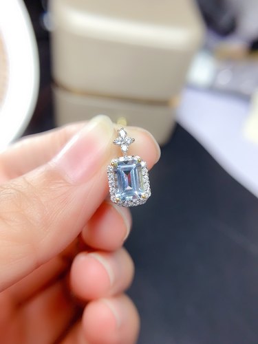 天然海蓝宝石吊坠 高净度淡淡白蓝色 精工925银镶嵌5*7小众锁骨链