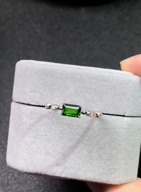 新款天然透辉石戒指4*6Mm925银镀金镶嵌翠绿透辉石女戒指个性时尚