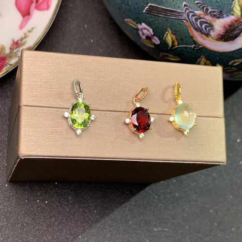 天然橄榄石吊坠 7*9MM精工925银镶嵌 石榴石吊坠  葡萄石吊坠