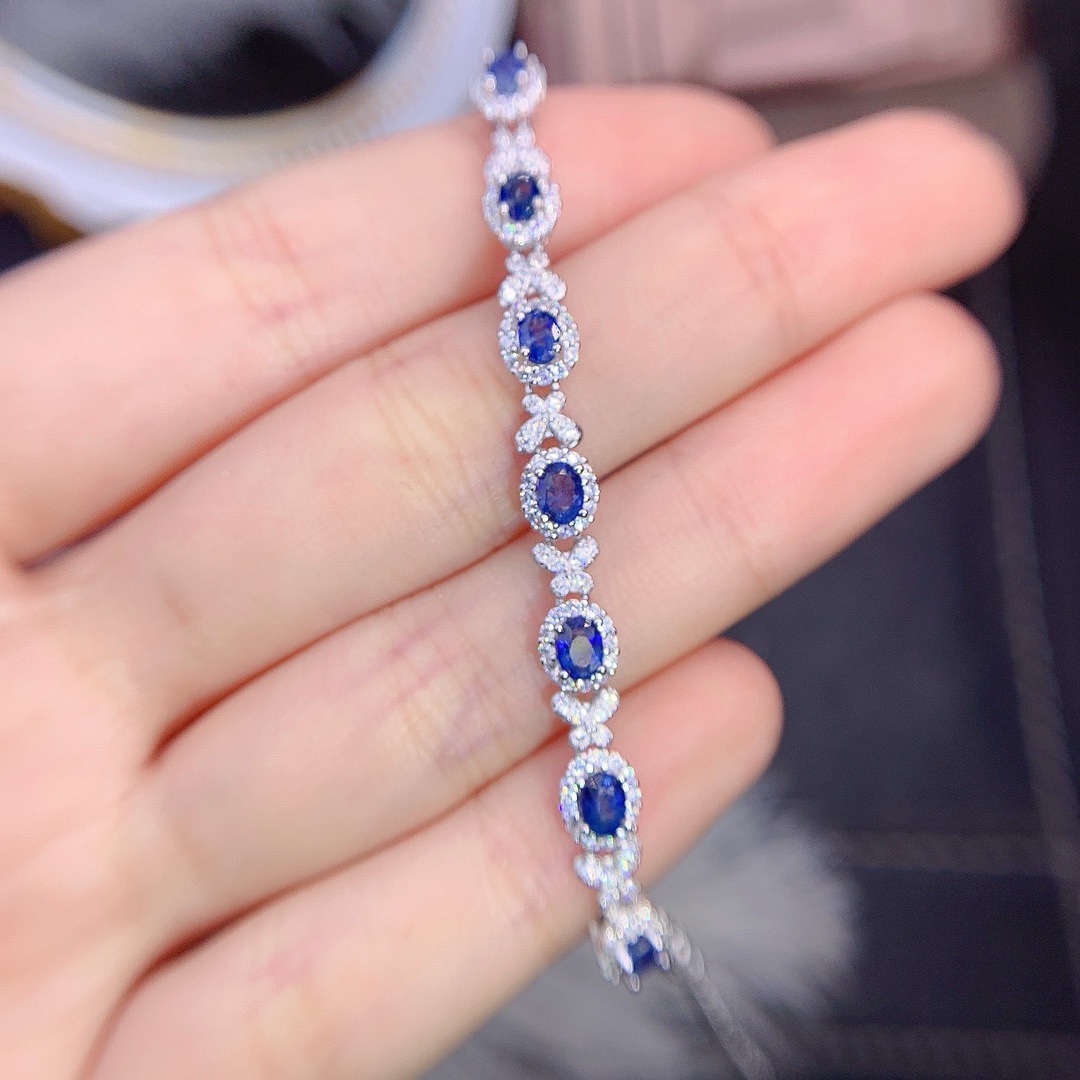 特惠新款天然斯里兰卡蓝宝石手链 满火彩主石3*4mm925银电镀白金