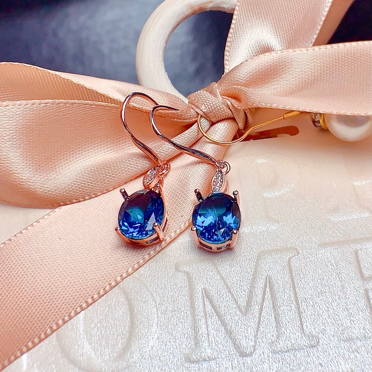 新款天然伦敦啦托帕石耳坠925银镀金镶嵌时尚耳环主石8*10MM