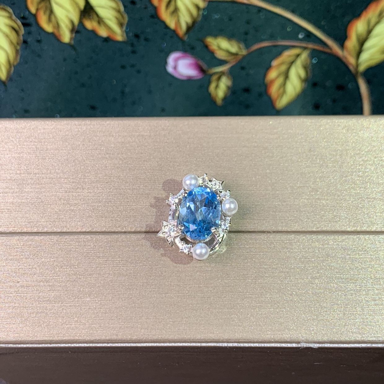 新款天然瑞士蓝托帕石吊坠925银镀白金简约精致时尚吊坠6*8Mm