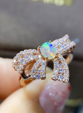 天然炫彩欧泊戒指镶嵌活口蝴蝶结