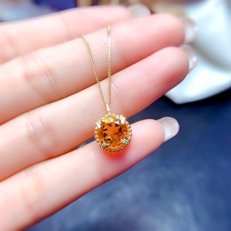 新款天然黄水晶吊坠 石6*6mm925银镀金镶嵌  送O字项链