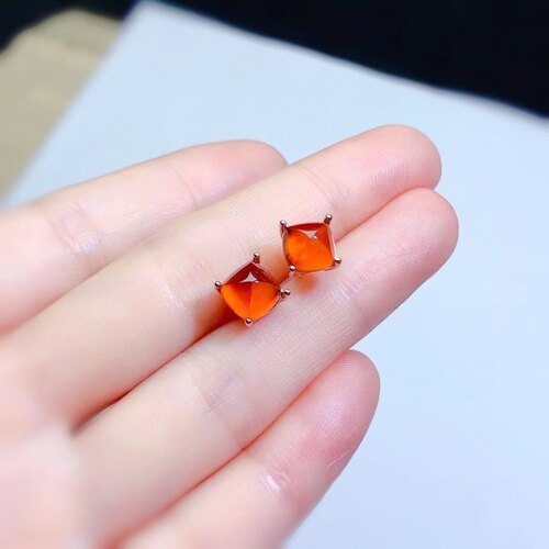 s925银镶天然芬达石榴石耳钉，主石枕7MM特惠简约糖塔耳钉