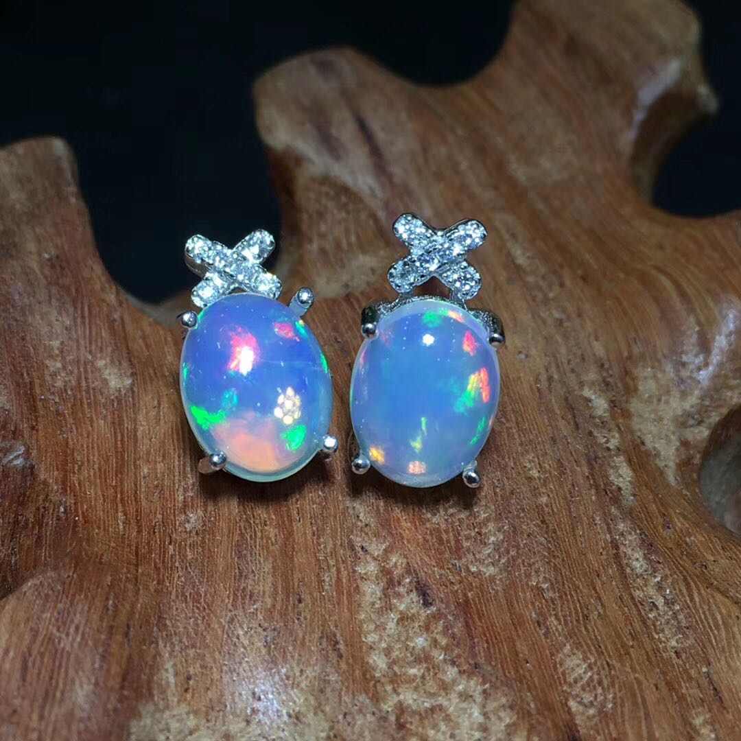 银镶天然尺寸镀白金色欧泊耳钉