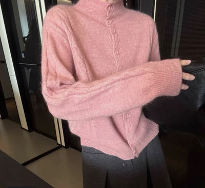 麻花半高领纽扣新款女装长袖外穿宽松慵懒风秋冬套头针织衫女款
