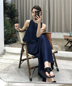 2024韩版气质柔软仿牛仔棉设计感背心无袖上衣显瘦一步裙套装女