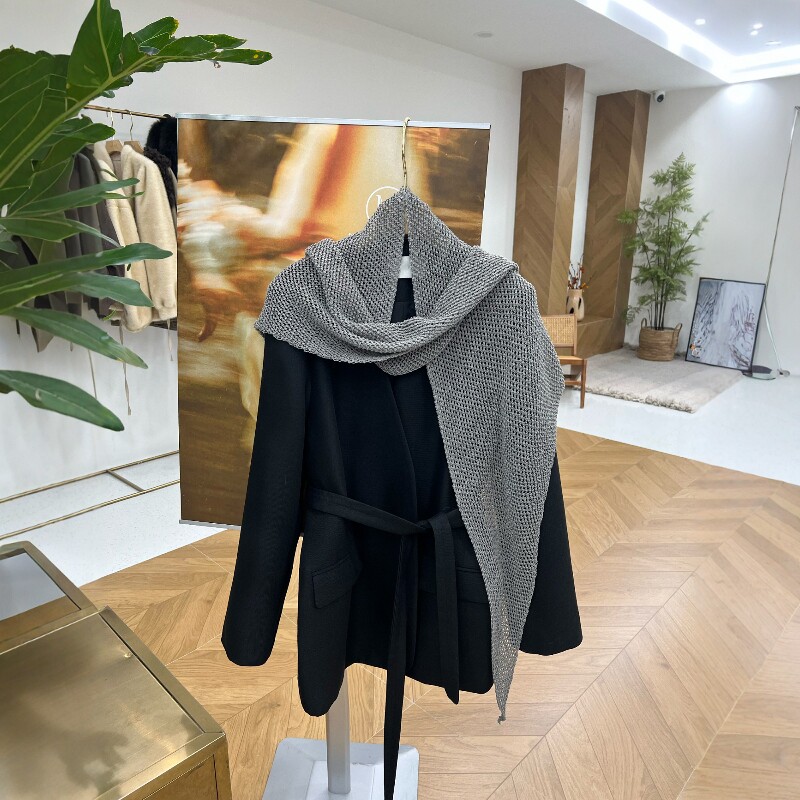 2026春秋高级西装女炸街设计感宽松休闲气质西服外套大披肩两件套