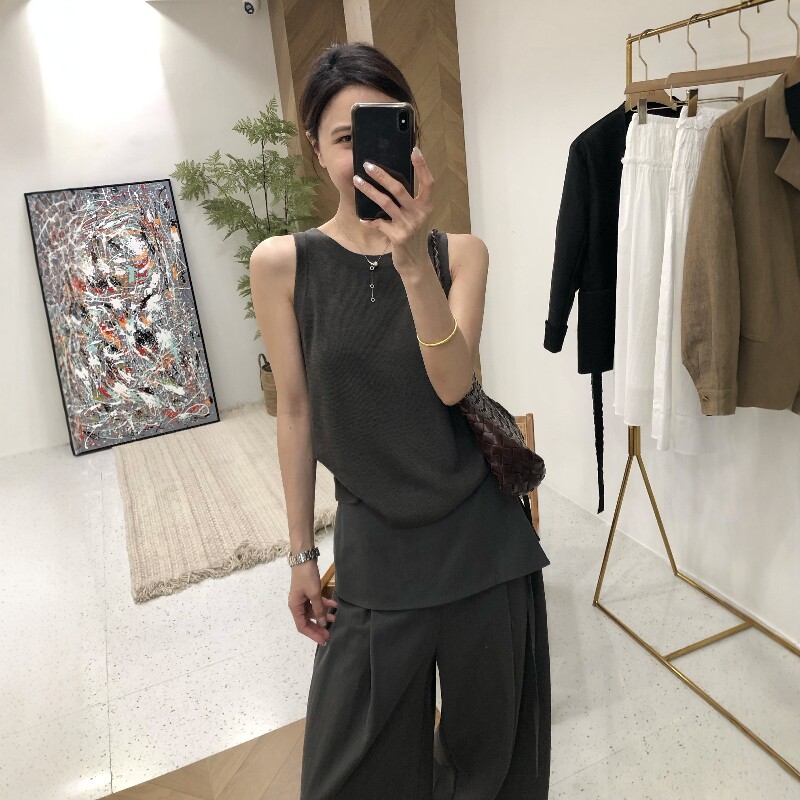 2026春夏季灰色露肩背心打底衫女圆领修身无袖遮副乳西装内搭上衣