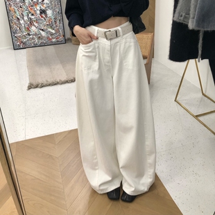 2026年早春季新款韩系原创白色直筒牛仔裤女高腰显瘦垂感阔腿裤子
