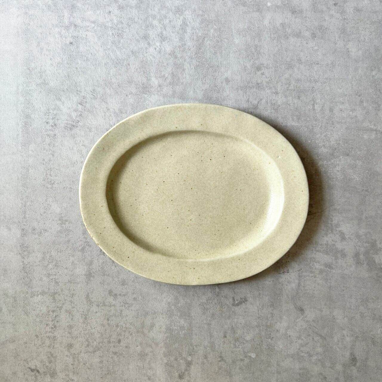 Niz market日本濑户烧陶盘纯色椭圆盘正餐盘甜品平盘日式餐具