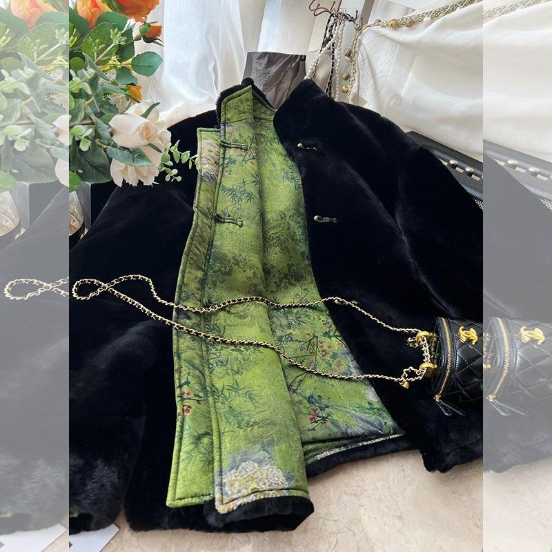 2026早春新中式精致国风黑色盘扣上衣加厚双面穿羊羔毛棉服外套女