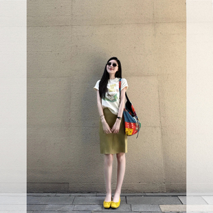 美式复古休闲套装女夏日温柔风印花短袖T恤高腰缎面半身裙两件套