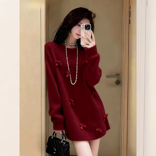 贵感圣诞穿搭立体蝴蝶结毛衣裙2025冬季独特慵懒风红色针织连衣裙