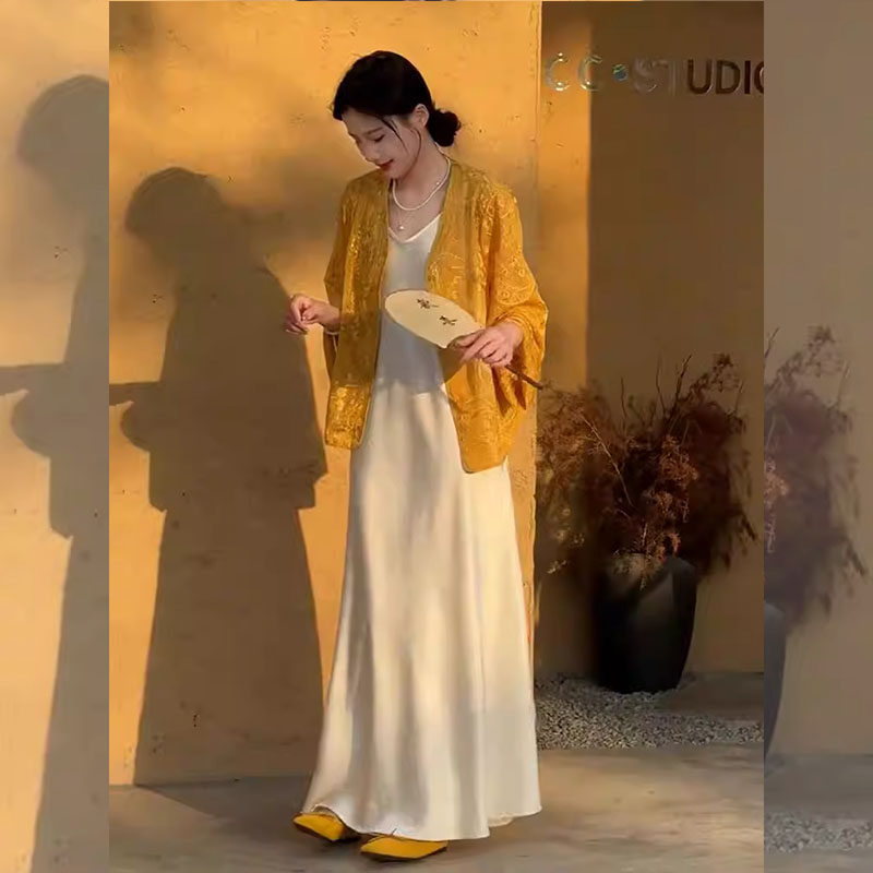 2026春季新中式国风改良精致黄色上衣高级感缎面吊带连衣裙套装女,女装/女士精品,大码套装,淘宝优惠券,粉丝福利购,淘宝优惠卷