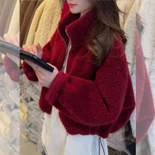 皮毛一体加厚时尚 美式 上衣 新款 新年战袍红色羊羔毛外套女2026冬季