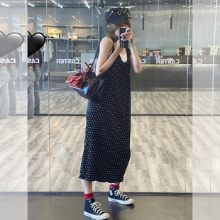 2026夏季新款巨好看黑色无袖波点连衣裙女高级感遮肚子显瘦背心裙