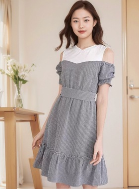 E家正品折扣 格子露肩腰带可拆卸蝴蝶结连衣裙女EEOW826M2N